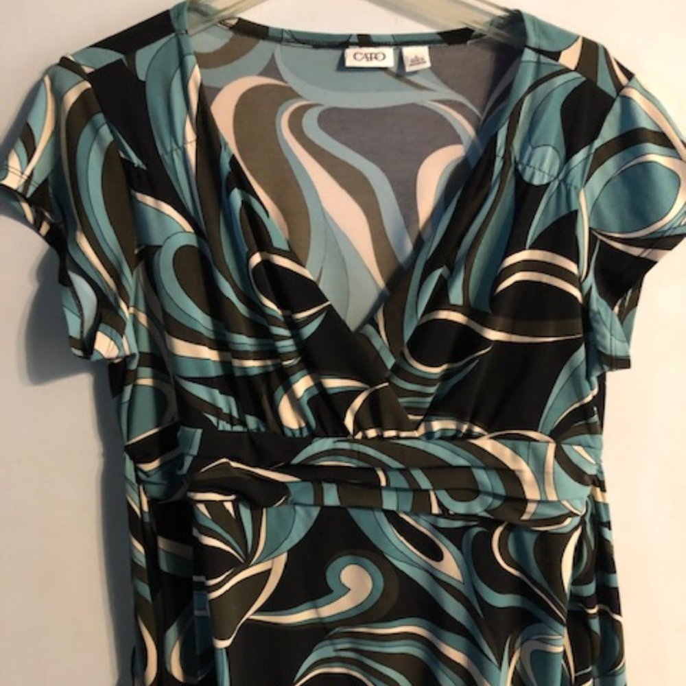 Cato Top.  Cap Sleeves.  Tie Back. Size LG
